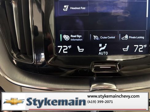 Used 2018 Volvo XC60 T6 Momentum w/ Convenience Package image 43