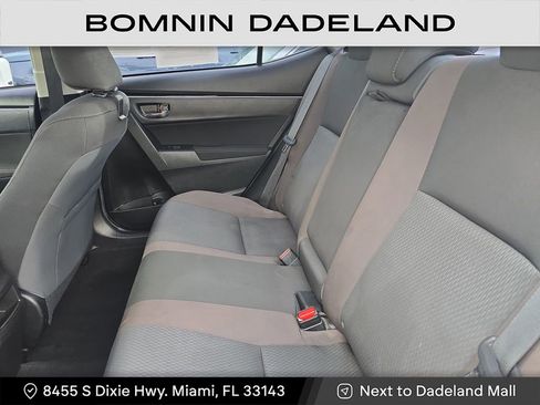 Used 2019 Toyota Corolla SE image 29