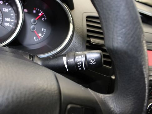 Used 2012 Kia Sorento FWD w/ Third Row Pkg image 21