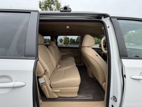 Used 2016 Kia Sedona LX FWD image 13