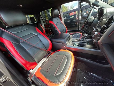 Used 2020 Ford F150 Lariat w/ Equipment Group 502A Luxury AWD/4WD image 24