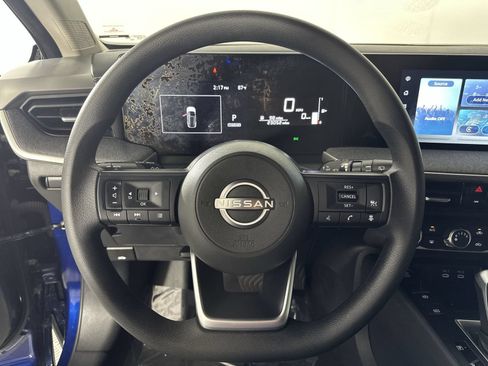 Certified 2025 Nissan Kicks SV FWD image 14