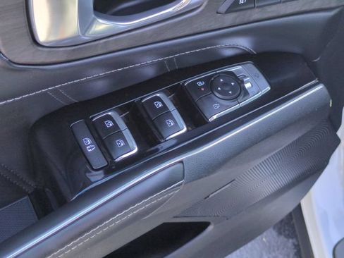 Certified 2024 Kia Sorento SX Prestige AWD/4WD image 13