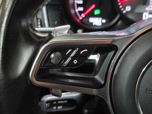 Used 2016 Porsche Macan S image 19