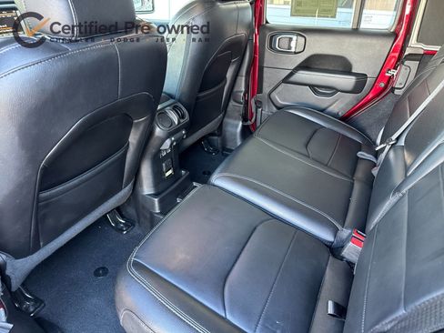 Certified 2021 Jeep Wrangler Unlimited Sahara w/ Cold Weather Group image 13