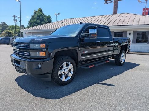 Used 2016 Chevrolet Silverado 2500 LTZ w/ Duramax Plus Package AWD/4WD image 9