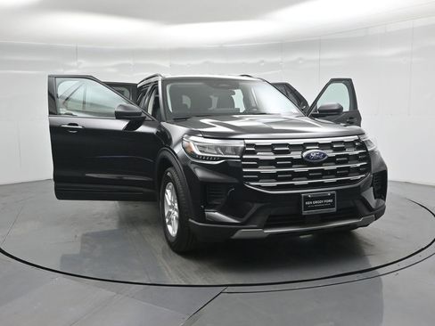 New 2026 Ford Explorer Active image 30