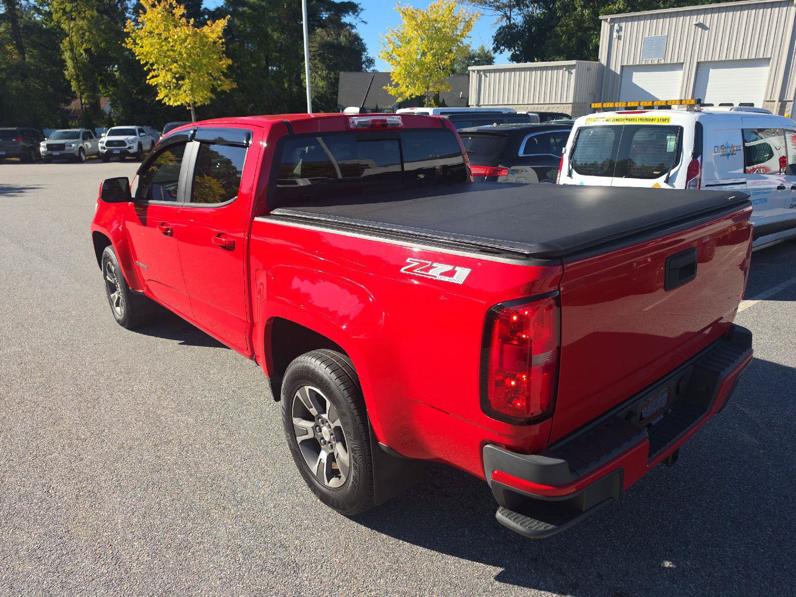 Used 2016 Chevrolet Colorado Z71 AWD/4WD image 2