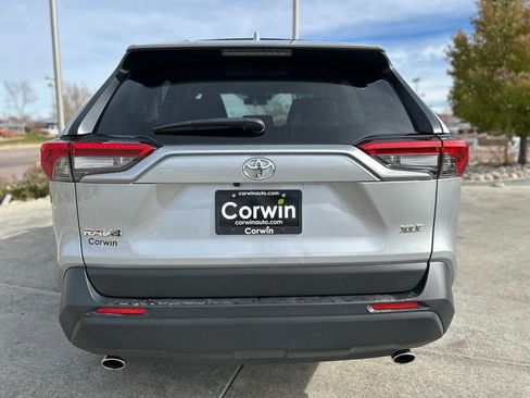 Used 2023 Toyota RAV4 XLE Premium image 7