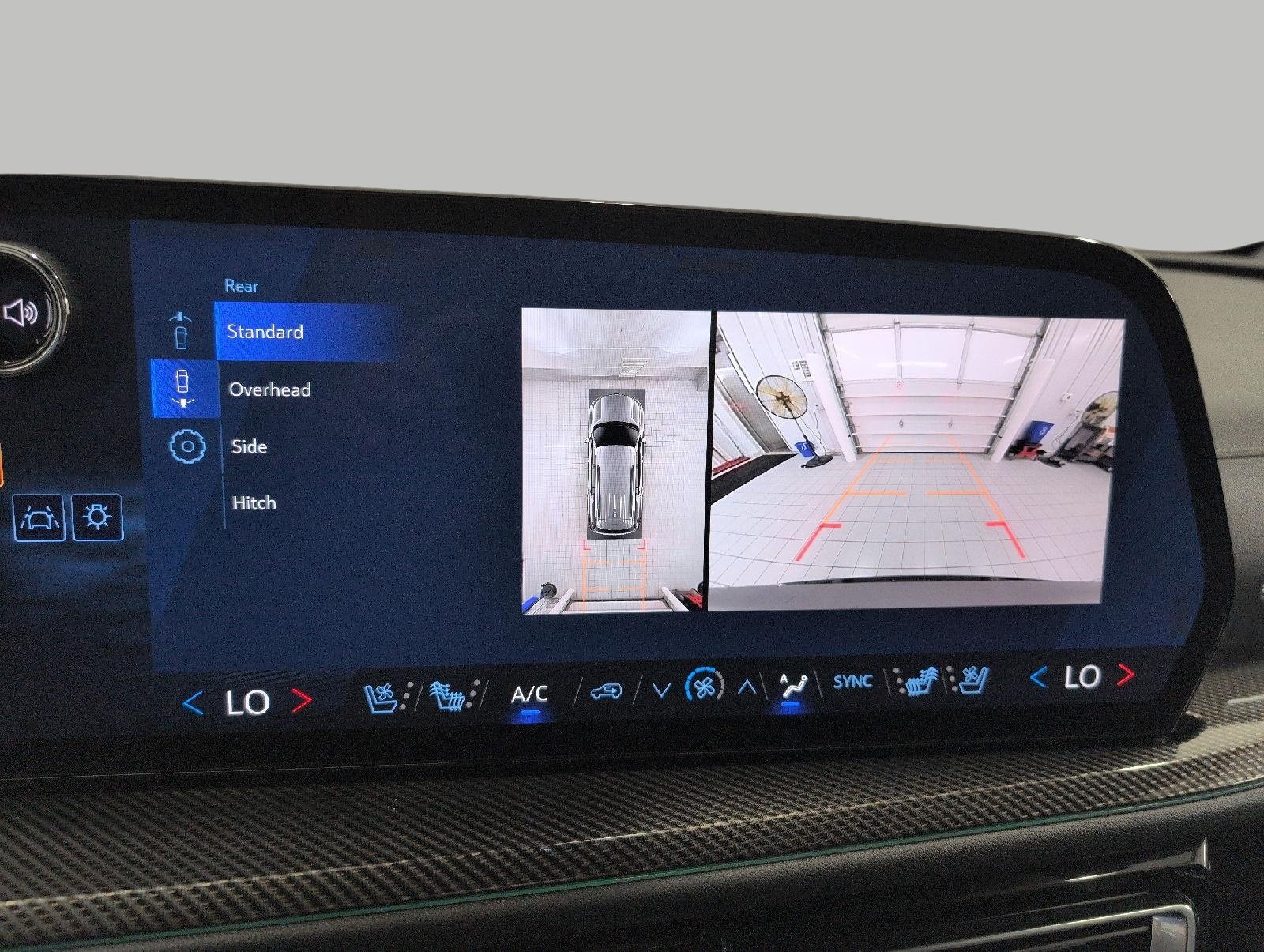 Used 2026 Chevrolet Traverse High Country w/ LPO, Floor Liner Package AWD/4WD image 14
