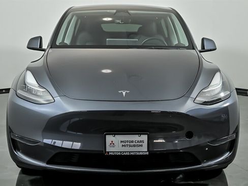 Used 2023 Tesla Model Y Long Range AWD/4WD image 4