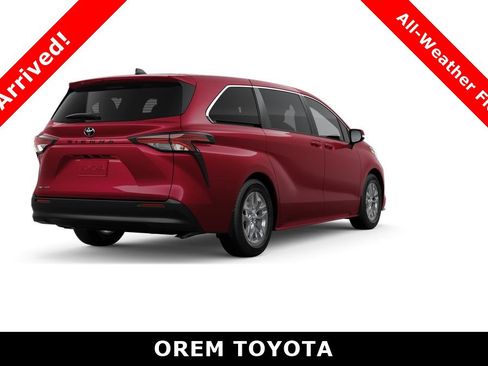 New 2026 Toyota Sienna LE image 9