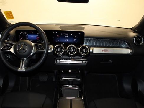 Certified 2026 Mercedes-Benz GLB 250 4MATIC image 31