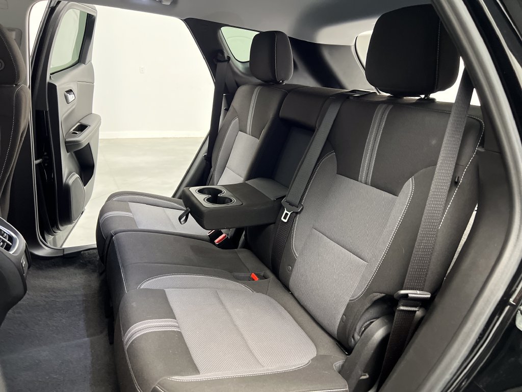 Used 2025 Chevrolet Blazer LT FWD image 16