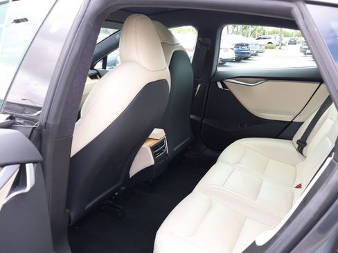 Used 2020 Tesla Model S Long Range Plus AWD/4WD image 35