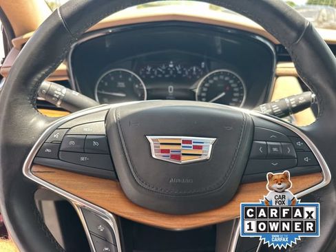 Used 2018 Cadillac XT5 Platinum w/ Driver Assist Package AWD/4WD image 19