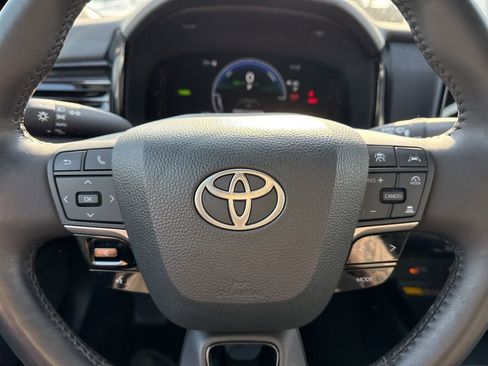 Certified 2025 Toyota Camry LE w/ Convenience Package image 36