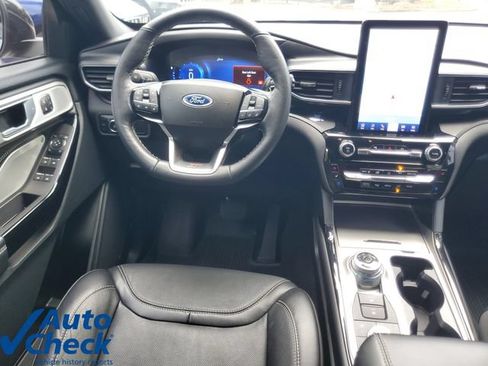 Used 2023 Ford Explorer ST w/ Equipment Group 401A AWD/4WD image 18