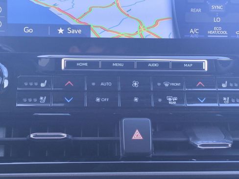 Used 2021 Toyota Highlander Limited image 27