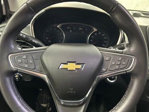 Used 2019 Chevrolet Equinox LT image 18