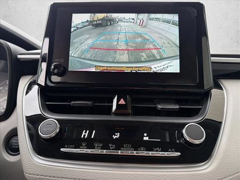 Certified 2025 Toyota Corolla Cross LE image 20