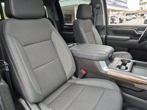 Used 2024 Chevrolet Silverado 2500 LT AWD/4WD image 21