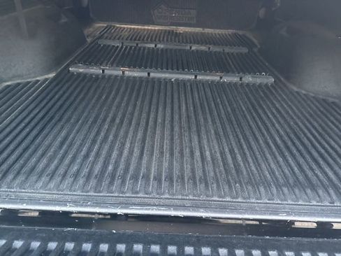 Used 2005 Ford F250 Lariat image 23