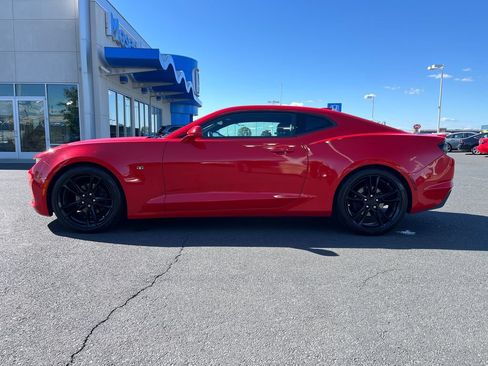 Used 2019 Chevrolet Camaro LT RWD image 2