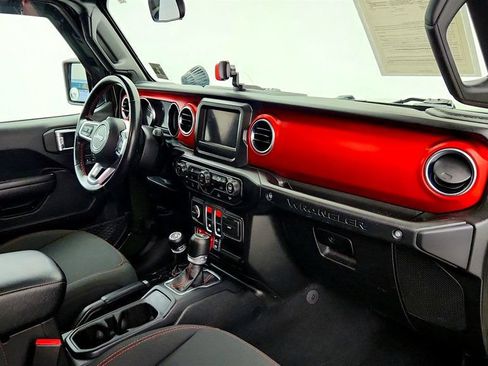 Used 2021 Jeep Wrangler Rubicon w/ LED Lighting Group AWD/4WD image 24