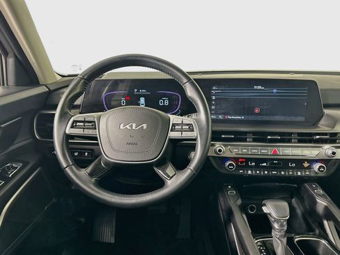 Used 2025 Kia Telluride S FWD image 17