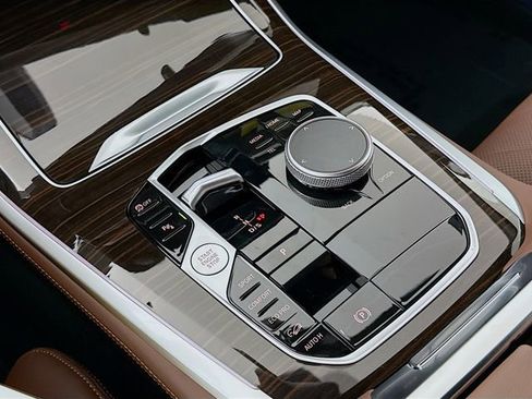 Used 2026 BMW X5 xDrive40i w/ Premium Package image 17