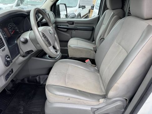 Used 2020 Nissan NV 2500 S RWD image 21