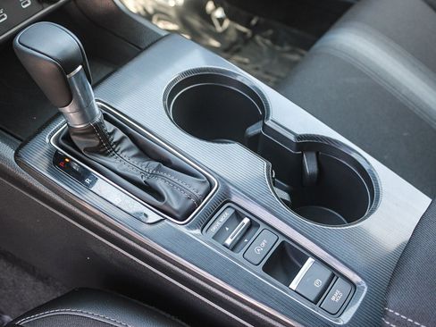 Certified 2025 Honda Civic Sport image 20