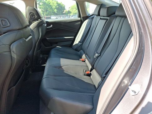 Used 2023 Acura TLX FWD image 8