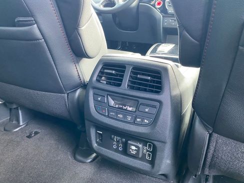 Used 2022 Honda Pilot Black Edition image 25