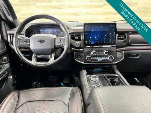 Used 2022 Ford Expedition Max Limited AWD/4WD image 2