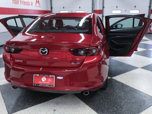 Used 2024 MAZDA MAZDA3 s image 26