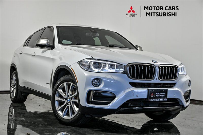 Used 2017 BMW X6 xDrive35i AWD/4WD image 1