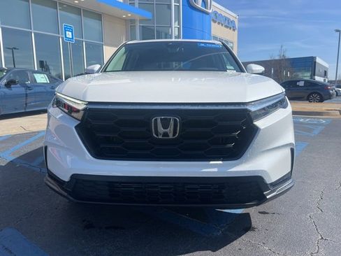 Used 2026 Honda CR-V LX image 3