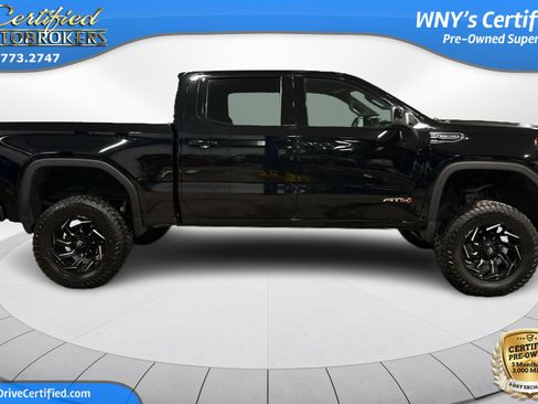 Used 2022 GMC Sierra 1500 AT4 image 4
