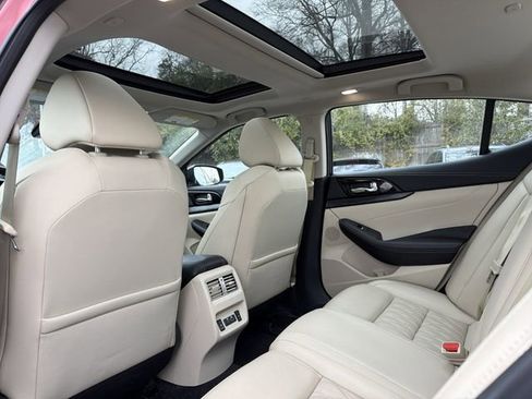 Used 2023 Nissan Maxima Platinum w/ Sport Mat Group image 13