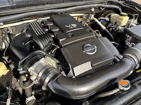 Used 2016 Nissan Frontier SV image 21