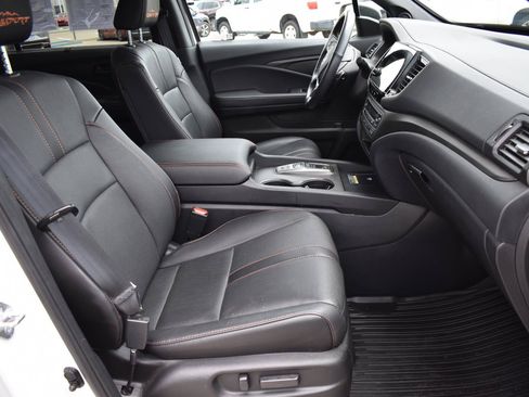 Used 2024 Honda Passport TrailSport image 16