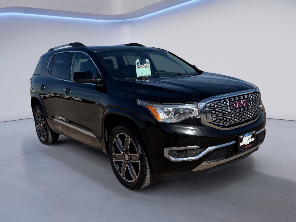 Used 2019 GMC Acadia Denali w/ Technology Package AWD/4WD image 3