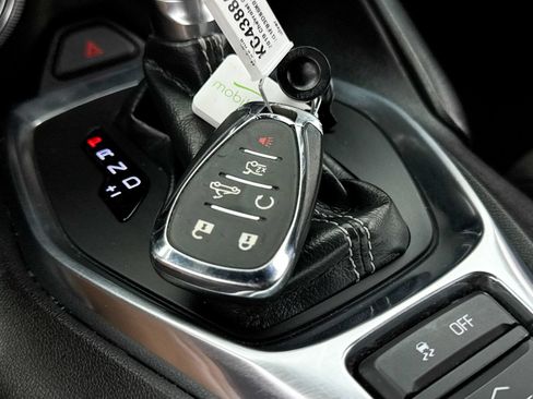 Used 2019 Chevrolet Camaro LT RWD image 37