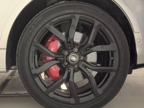 Used 2019 Land Rover Range Rover Sport SVR image 7