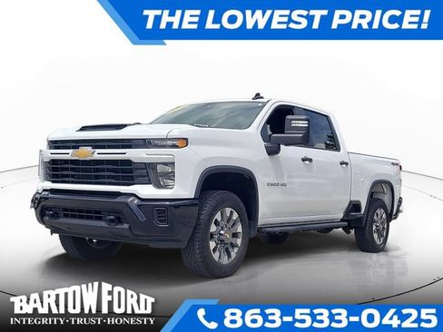 Used 2024 Chevrolet Silverado 2500 Custom w/ Custom Value Package AWD/4WD image 1