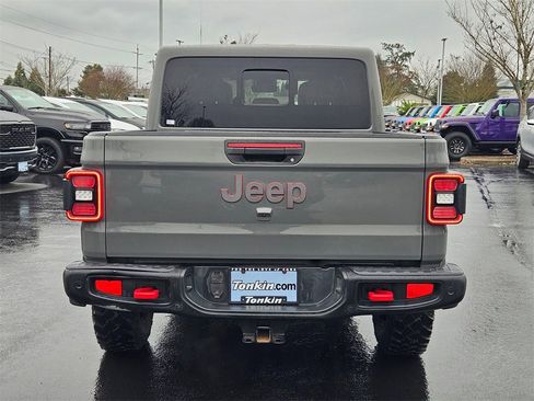Used 2020 Jeep Gladiator Rubicon image 5