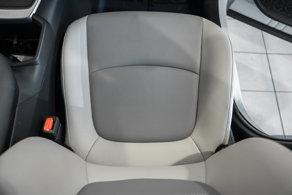 Certified 2025 Toyota RAV4 XLE Premium AWD/4WD image 30