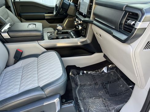 Used 2022 Ford F150 Limited image 20